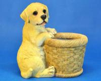 Щенок лабрадор с корзинкой 20,3*13,3*21см НР07148